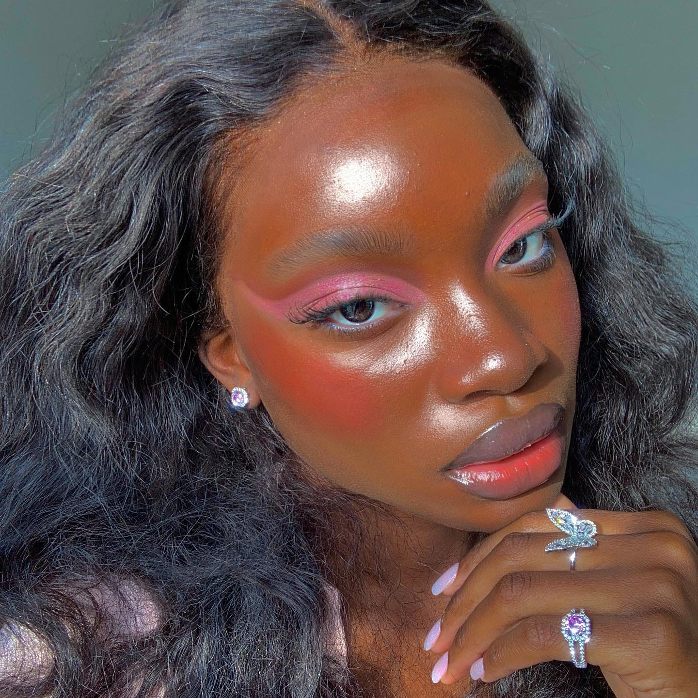sombra rosa clara na maquiagem