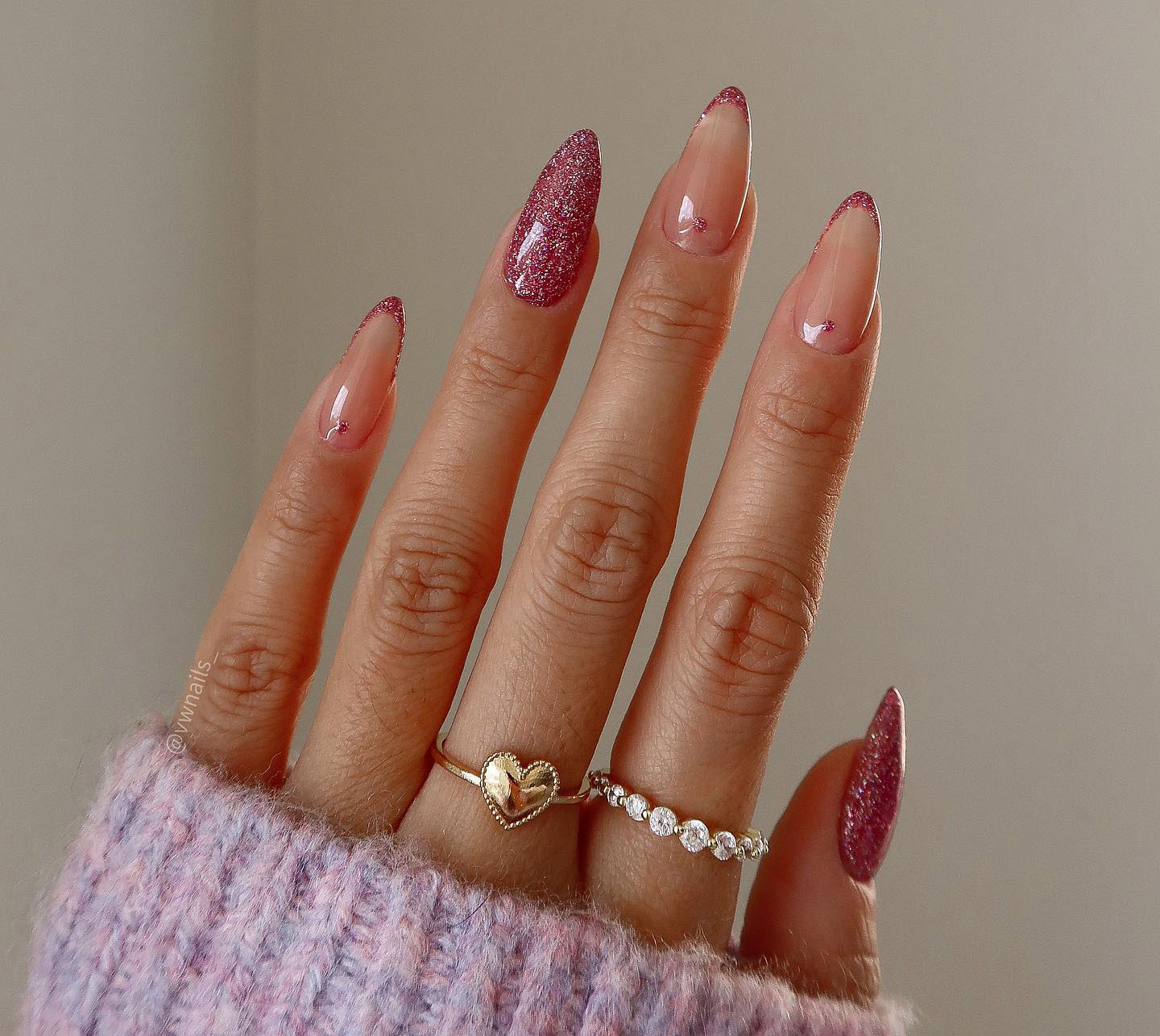 nail art rosa glitter